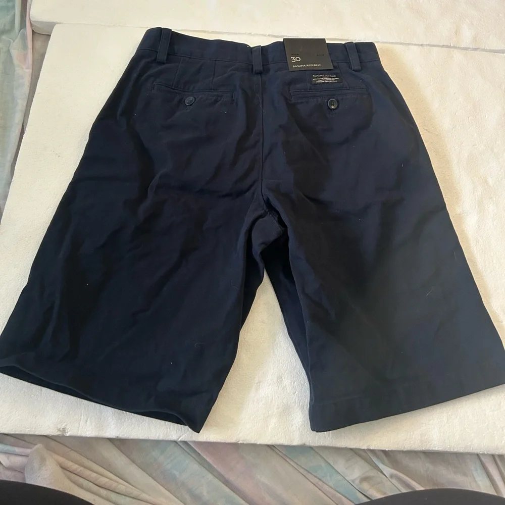 Banana Republic NWT navy blue chino shorts
